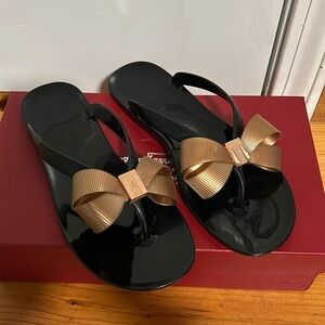 Ted Baker flip flops, jelly Sandel with rose gold bow, size 7